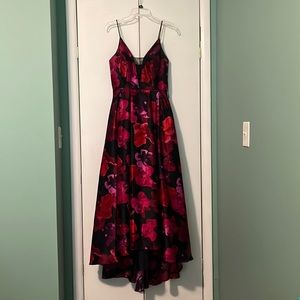 Betsy Adam sz 6 Floral Floor Length Gown